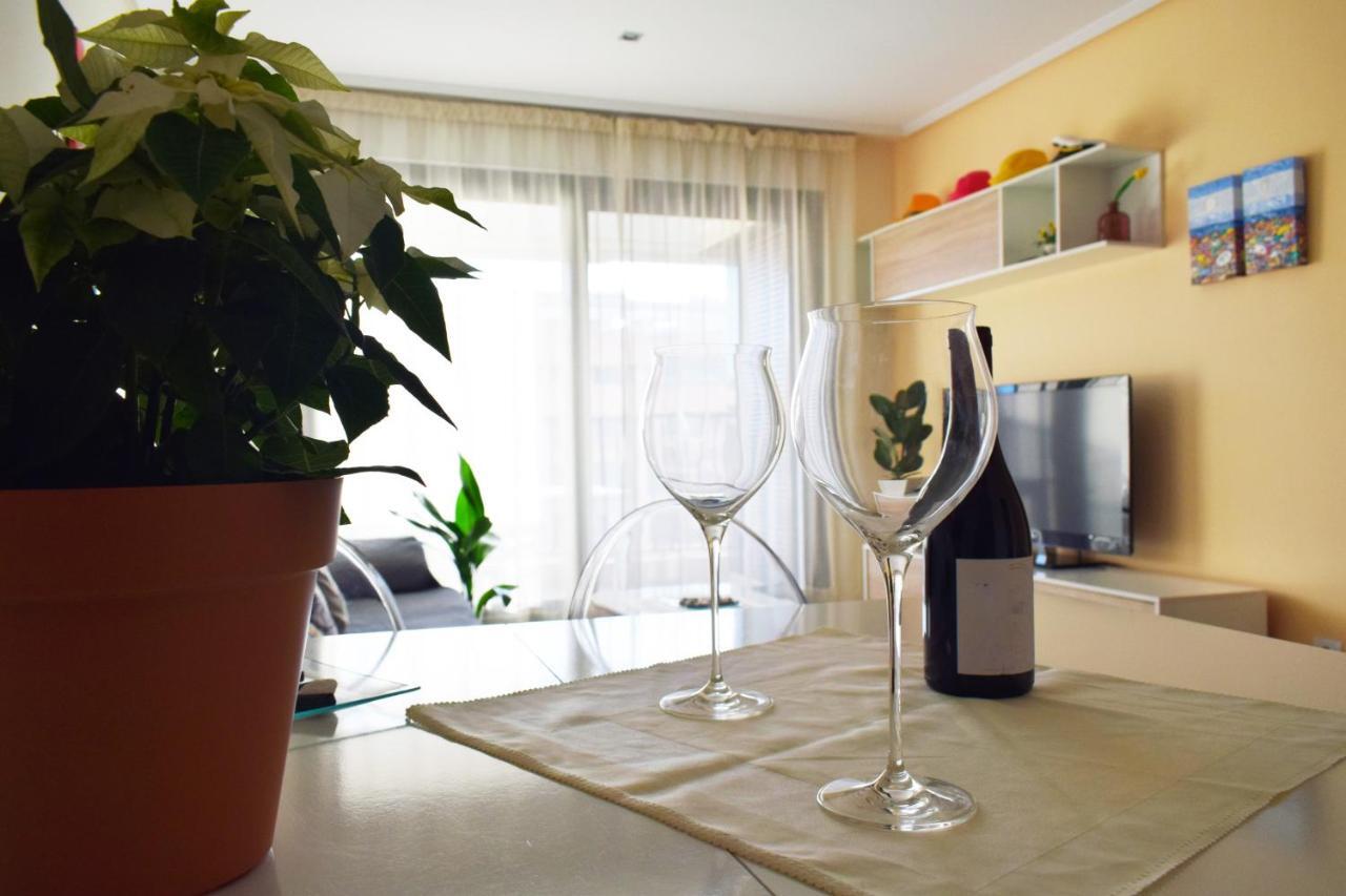 Apartacona-Playa Apartment Valencia Bagian luar foto